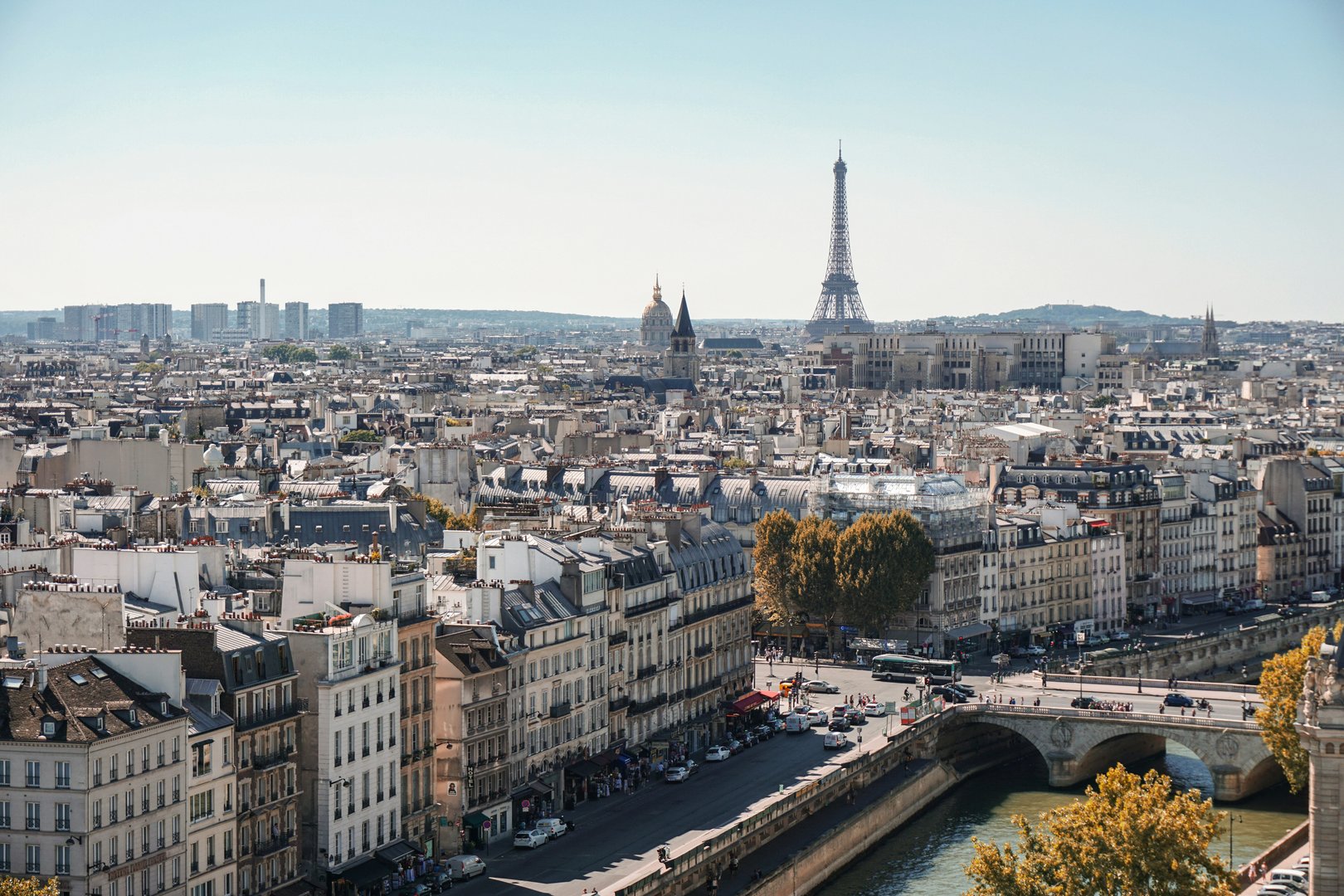 France Transfer Of Registered Address