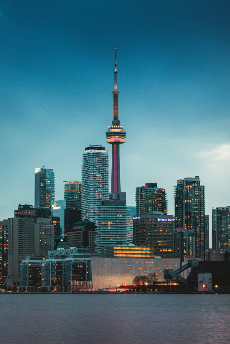 Company registration Canada: choosing the form and the route